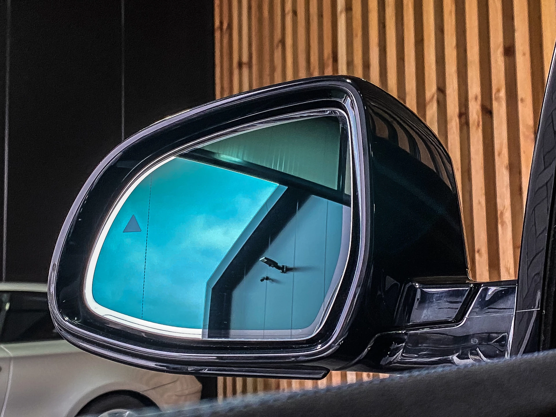 BMW X3 2023 - xDrive30e 292PK High Executive M-Sport изображение 38