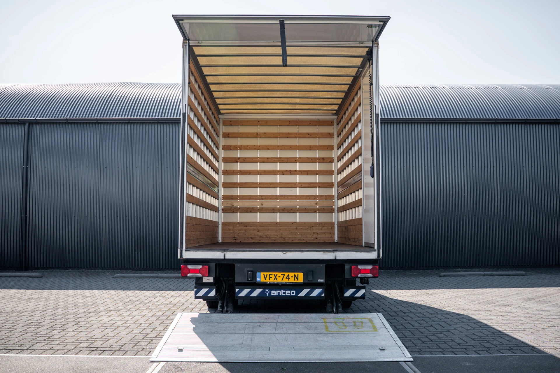Iveco Daily 2020 - 35C18 | 3.0L | 180 PK | Bakwagen met laadklep | Zijdeur | Automaat | N1 | Cruise | Airco immagine 8
