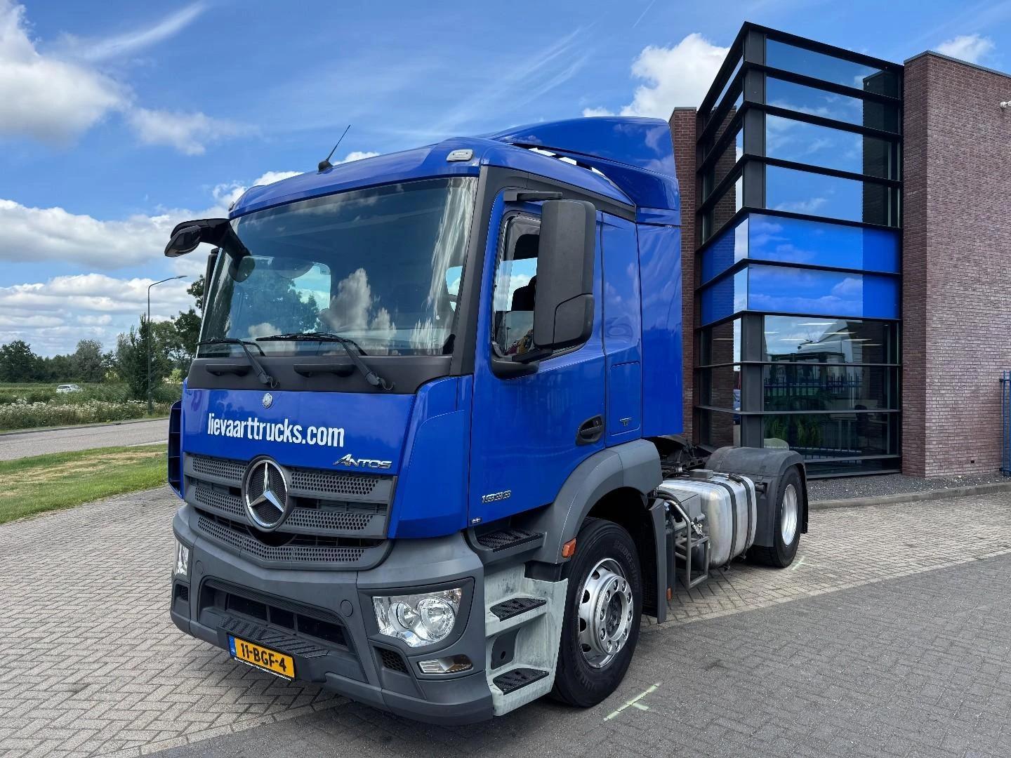 Mercedes-Benz ANTOS 2015 obrázek 1