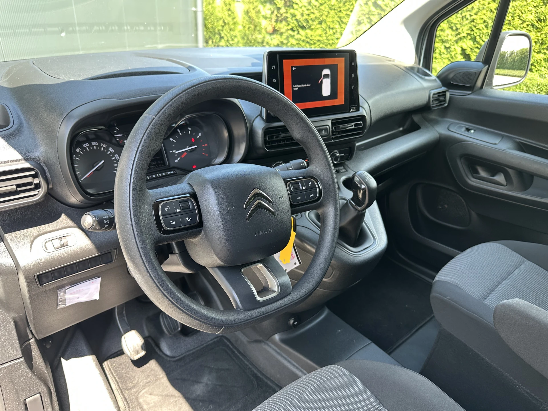 Citroën Berlingo 2020 - 1.5 BlueHDI 102 PK E6 / L1H1 / 1e EIG. / TREKHAAK / PERMANENT REAR VIEUW / BLIND SPOT / ALUCA INRICHTING / AIRCO / CRUISE afbeelding 7