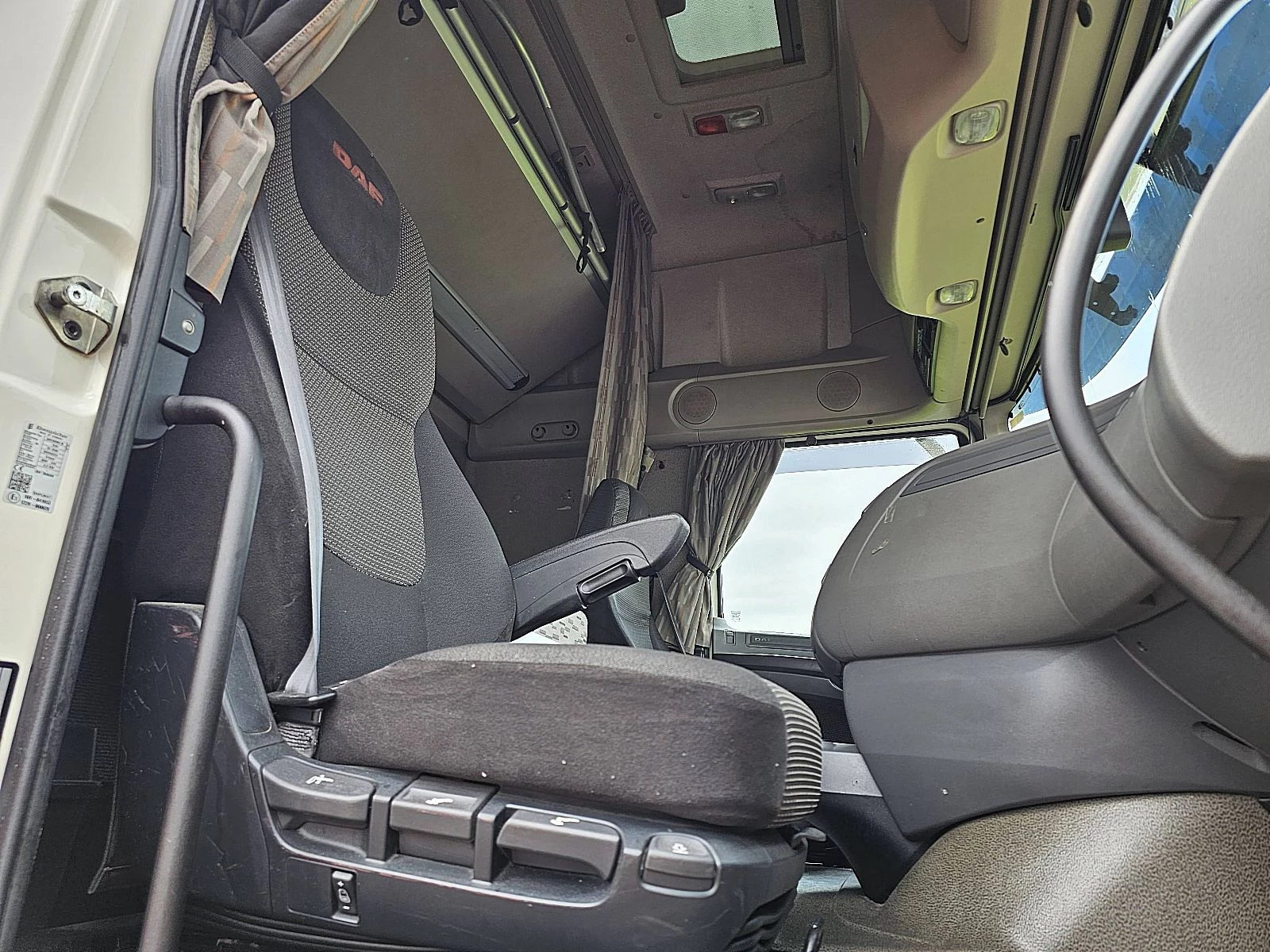 DAF 2015 - XF 510 obrázek 7