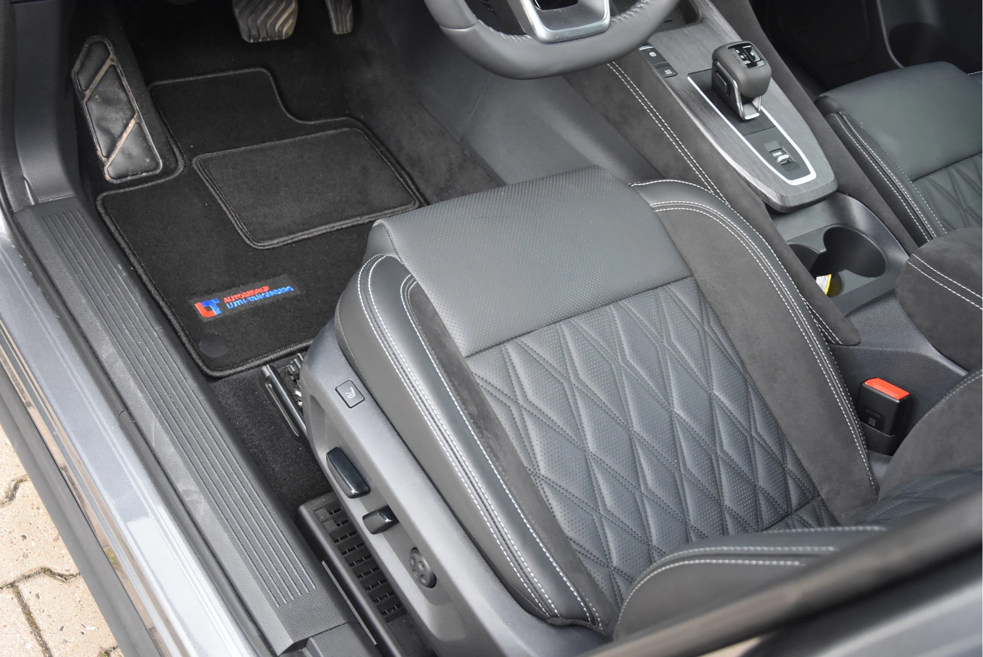 Nissan QASHQAI 2025 - 1.3 MHEV Xtronic Tekna Plus | obrázek 28