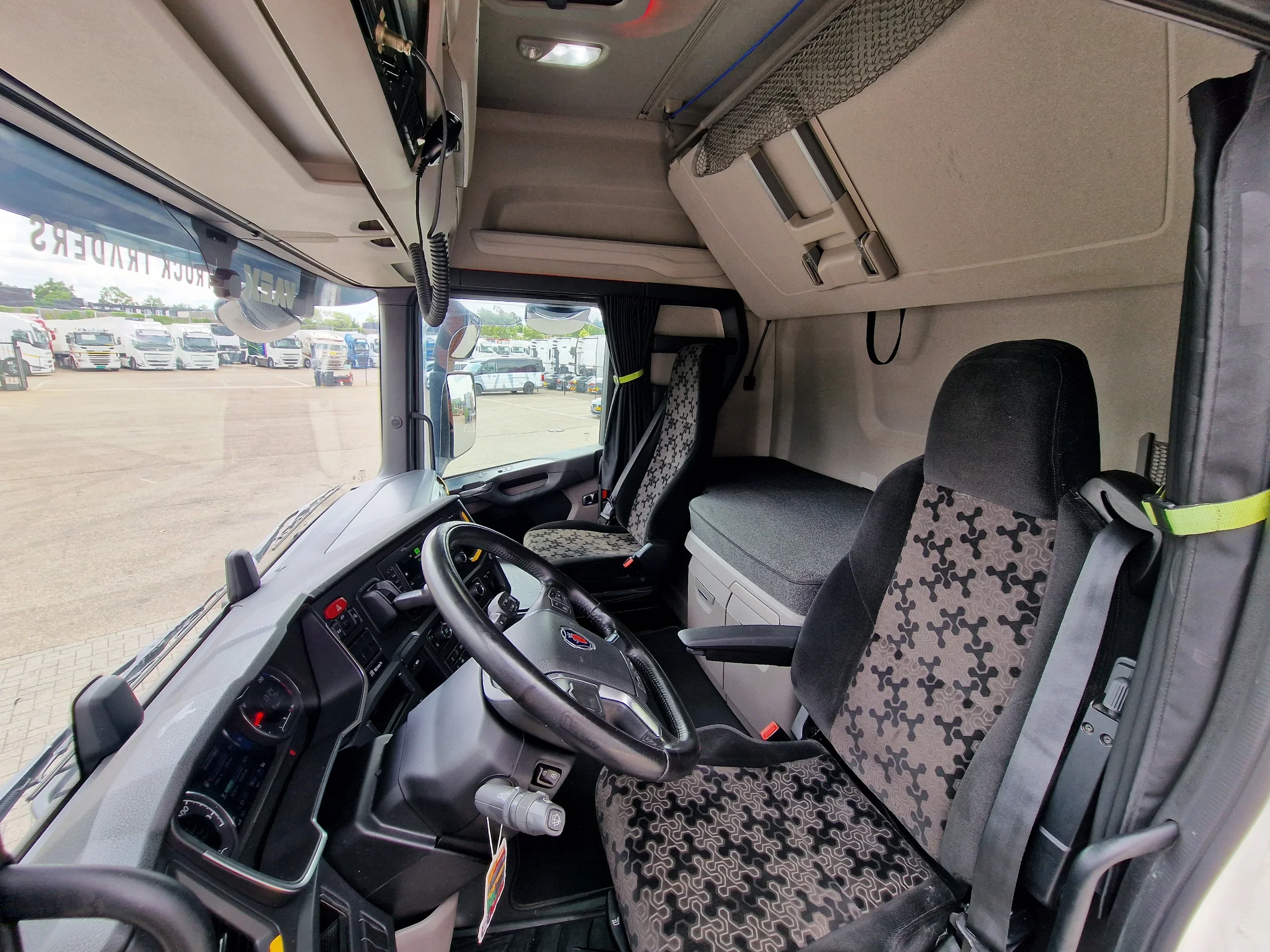 Scania S 2022 - 530S V8 NGS Highline 4x2 - Retarder - Night clima - 2x tank - Led image 14