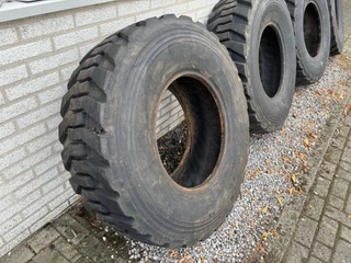 Michelin N/A - Used 335/80R 20 XZL (set of 4) zdjecie 4