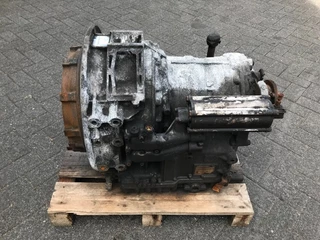 MAN N/A - 81.33001-6660 ZF ECOMAT 4 6 HP 504 C RATIO 3,43-0,59 (FIRE DAMAGE) image 1