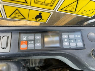 Caterpillar 328D 2012 - N/A imagem 27