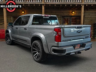 Chevrolet Silverado 2024 - High Country 6.2 V8 420 PK, obrazek 8