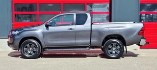 Toyota Hilux 2022 - 2.4 D-4D 4x4 Automaat | 150pk | Luxe uitvoering Hilux 2.4 D-4D 4x4 Automaat afbeelding 28