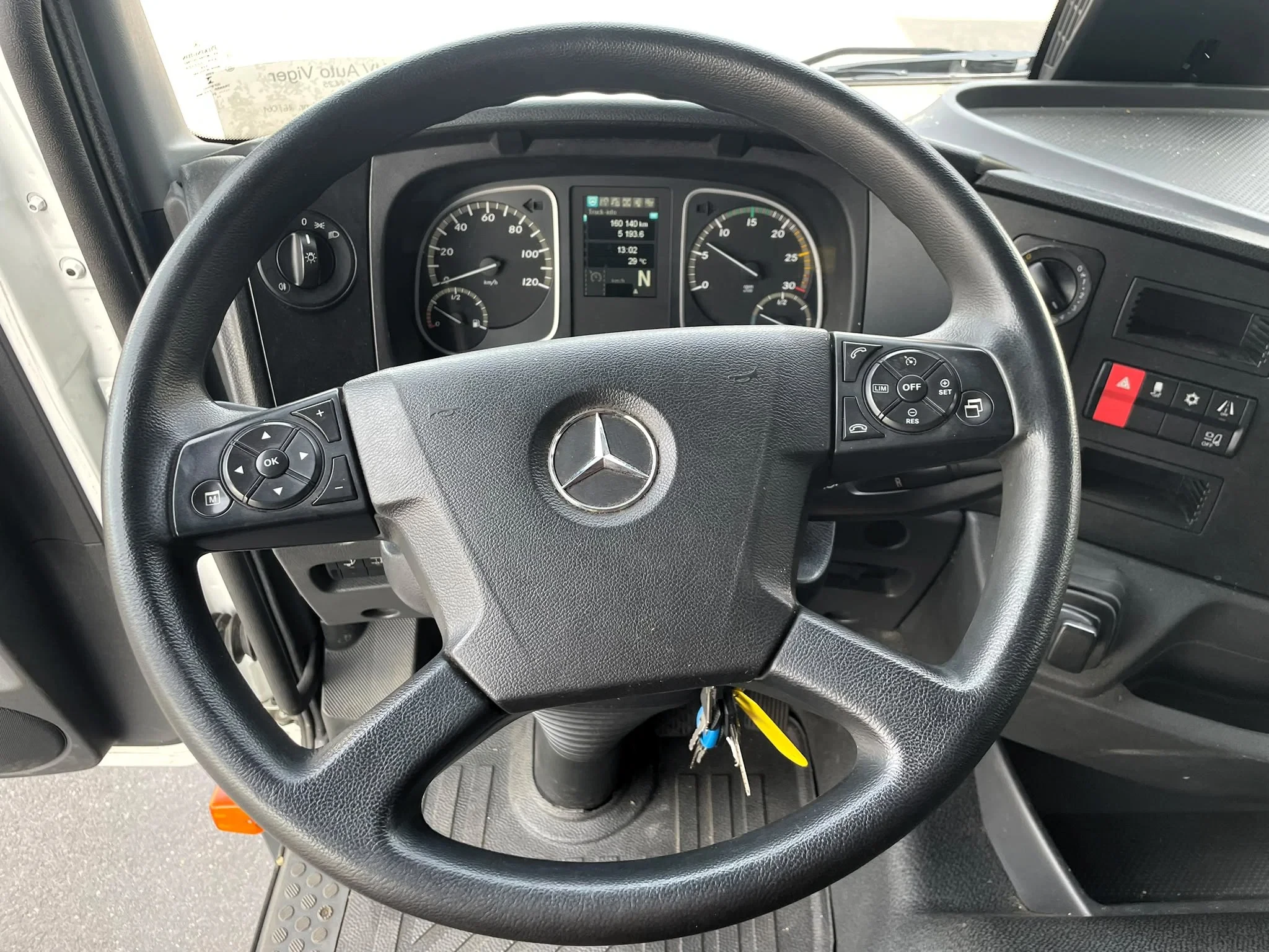 Mercedes-Benz Atego 2018 - 1221 *Airco*Luchtvering A verstelbaar*Cruise Control*Spoorwegassistent afbeelding 4