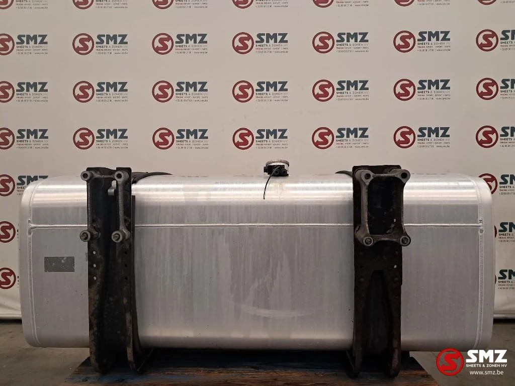 MAN 2018 - Occ brandstoftank + brandstofniveusensor + steunen Bild 2