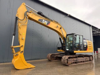 Cat 2013 - 320E L на продажу