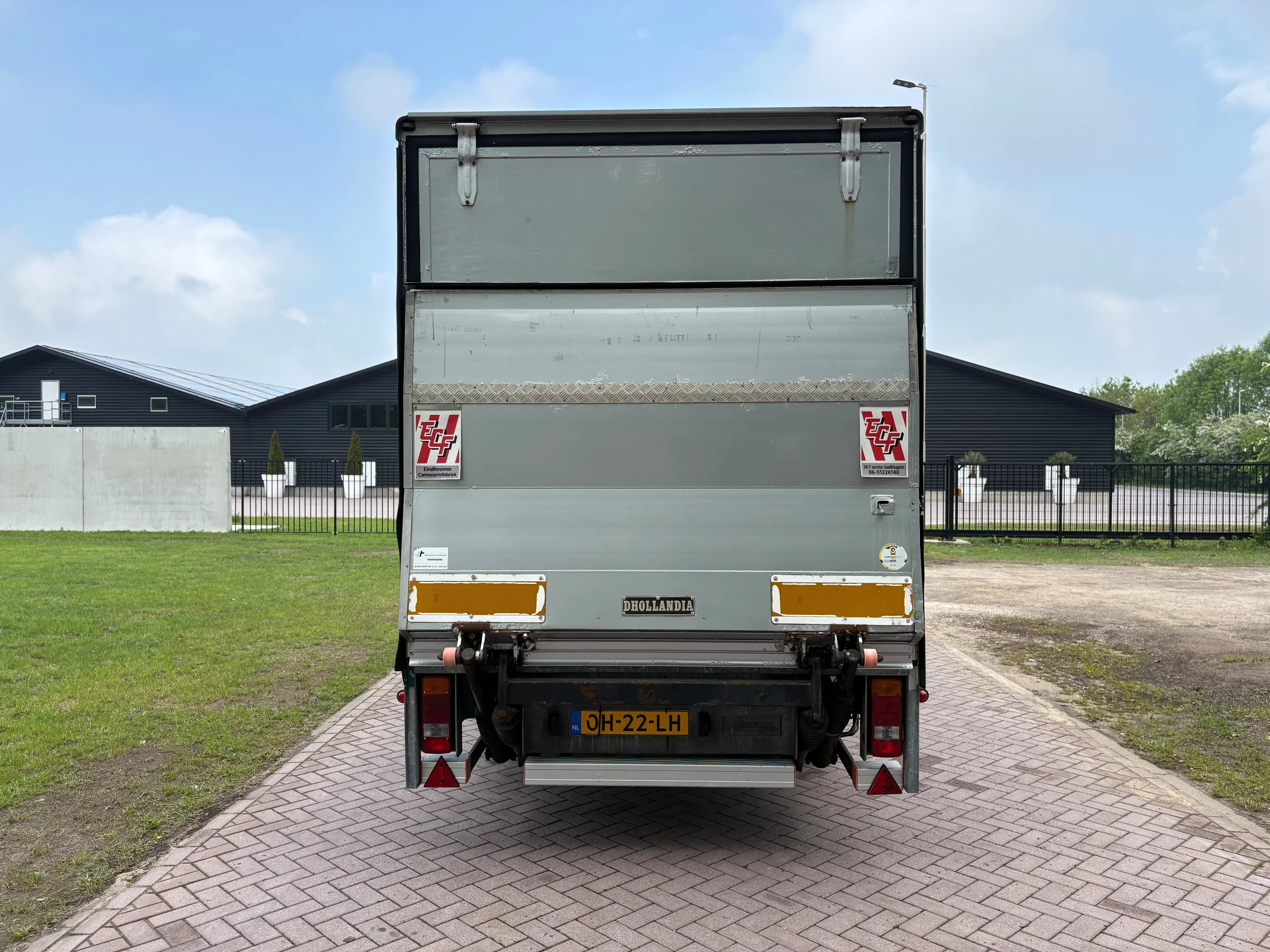 Veldhuizen P 31-2A 2004 - Be oplegger 7.5 TON met laadklep 1500kg image 4