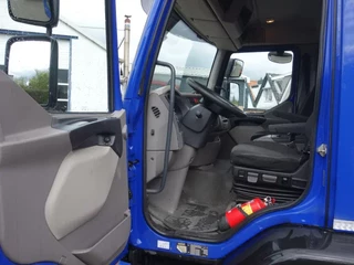 DAF LF 210 2015 - oprijlaadbak,airco bild 2
