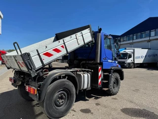 Mercedes-Benz Unimog 2004 - N/A obrazek 3