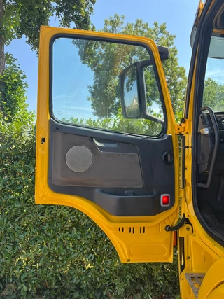 Volvo FM 2005 - 9 6X2R obrazek 11