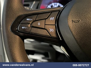 Renault Trafic 2023 - 2.0 Blue dCi 130pk L2H1 Euro6 Airco | LED | 2500kg Trekhaak | Cruisecontrol afbeelding 3 miniatuur