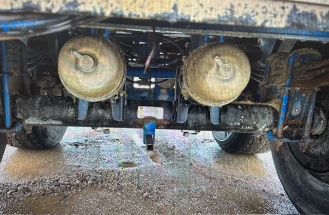 Kaiser 2006 - 2 Axle , Steel Tipper , Spring Suspension , Drum Brakes afbeelding 13