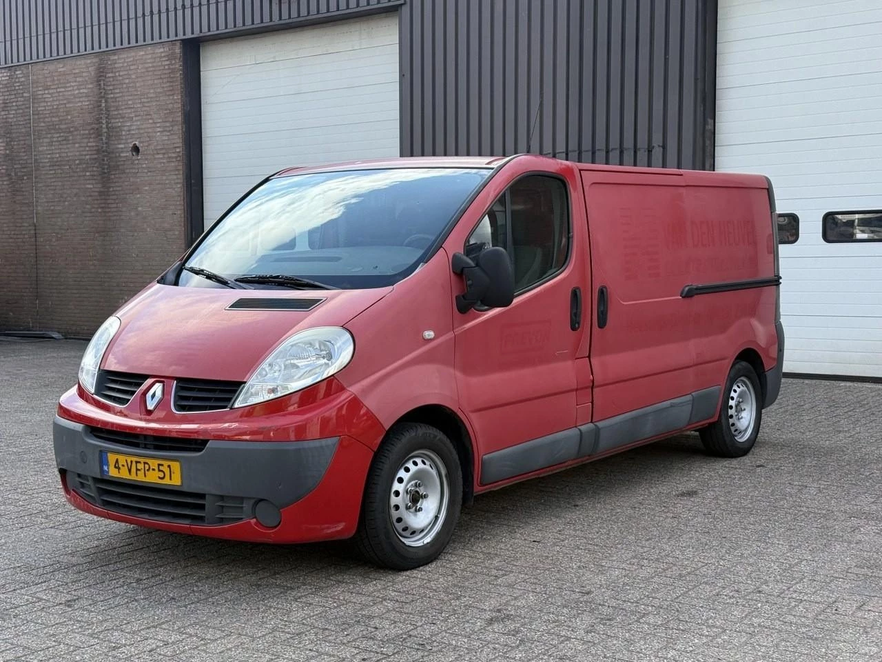Renault Trafic 2009 - T29 L2/H1 2.0 DCI 66KW E4 afbeelding 1