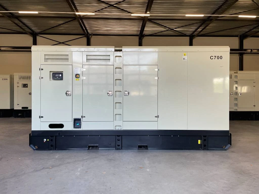 Cummins 2026 - KTAA19-G6A - 700 kVA Generator - DPX-19848 image 1