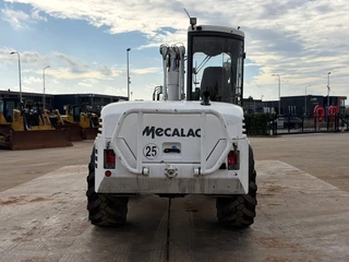 Mecalac 12MTX incl. 5 x bucket 2013 - N/A obrazek 8