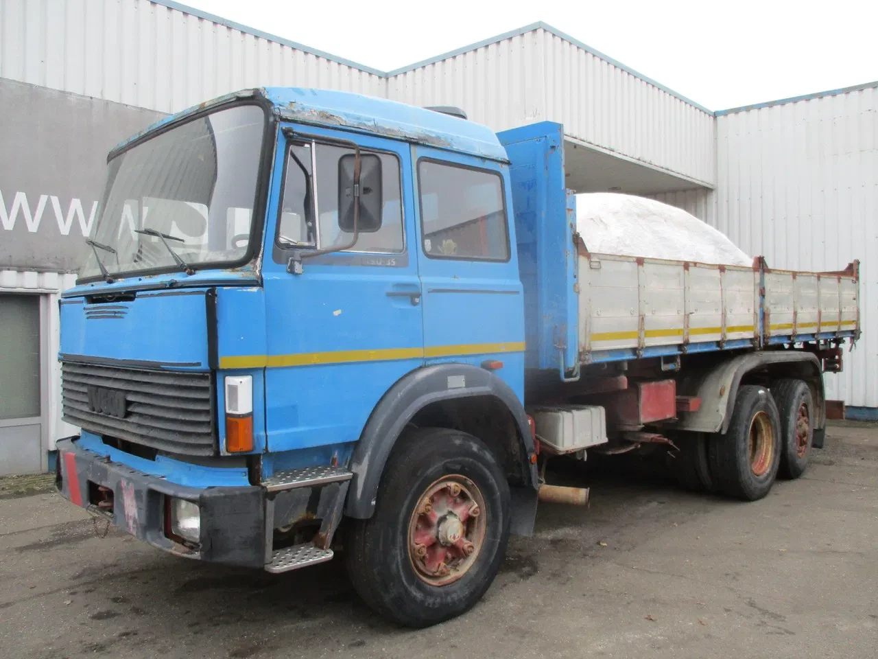 Iveco Turbostar 1979 - 190-30 , Manual , V8 , 3 way tipper , Spring susp. , 6x2, Watercooling afbeelding 1