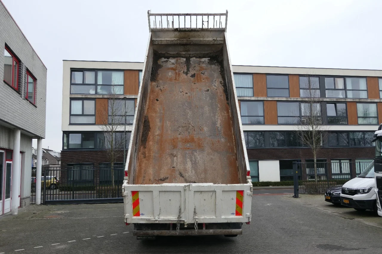 MAN TGS 2009 - 35.400 | 8X4 | HIAB 144 BS-3 DUO + Remote Control | 25Ton Tipper | 468407Km | 2009 | Euro4 | Belgium Truck Bild 11