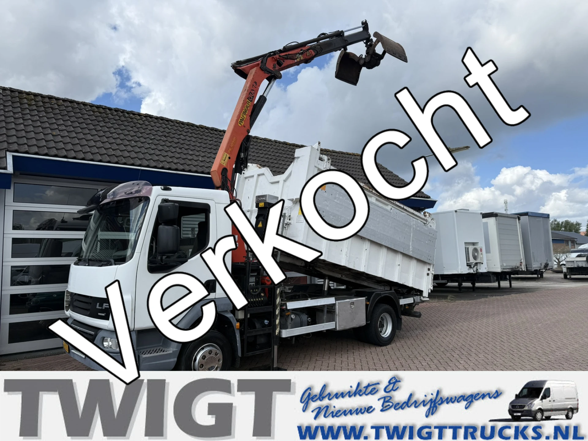DAF FA LF45G12 Kipper met kraan 2008 image 1