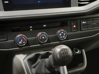 Volkswagen Transporter 2022 - 2.0TDI L2/H1 Euro 6! image 14