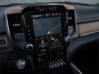 Dodge Ram 1500 2024 - Limited Longhorn 5.7L V8 4x4 Crew Cab image 48