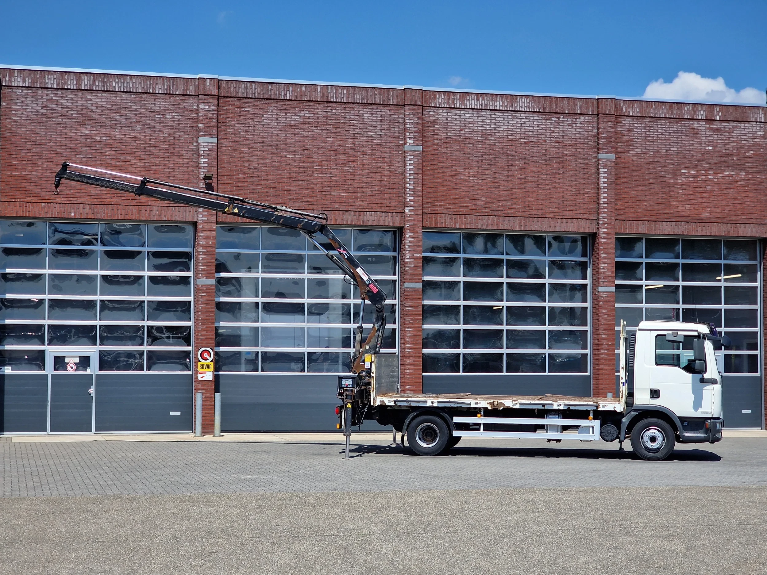 MAN TGL 2008 - 12.210 - HIAB 077 DUO Crane / Grua - Manual gearbox - Euro 4 zdjęcie 24