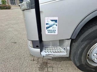 Volvo FH 2018 - FH4-460 / VEB+ / HYDRAULICS / TUV:02-02-2027 / DOUBLE TANK / SMART TACHO V2 / LWDS / FRIDGE / AUTOMATIC / EURO-6-C / 2018 image 32
