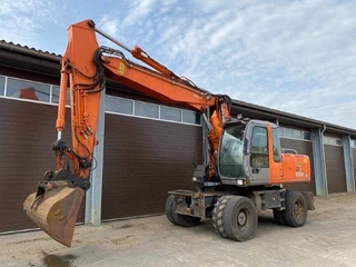 Hitachi 2005 - ZX 180 W à vendre