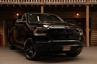 Dodge Ram 1500 2024 - 5.7 V8 4x4 Crew Cab Laramie image 1