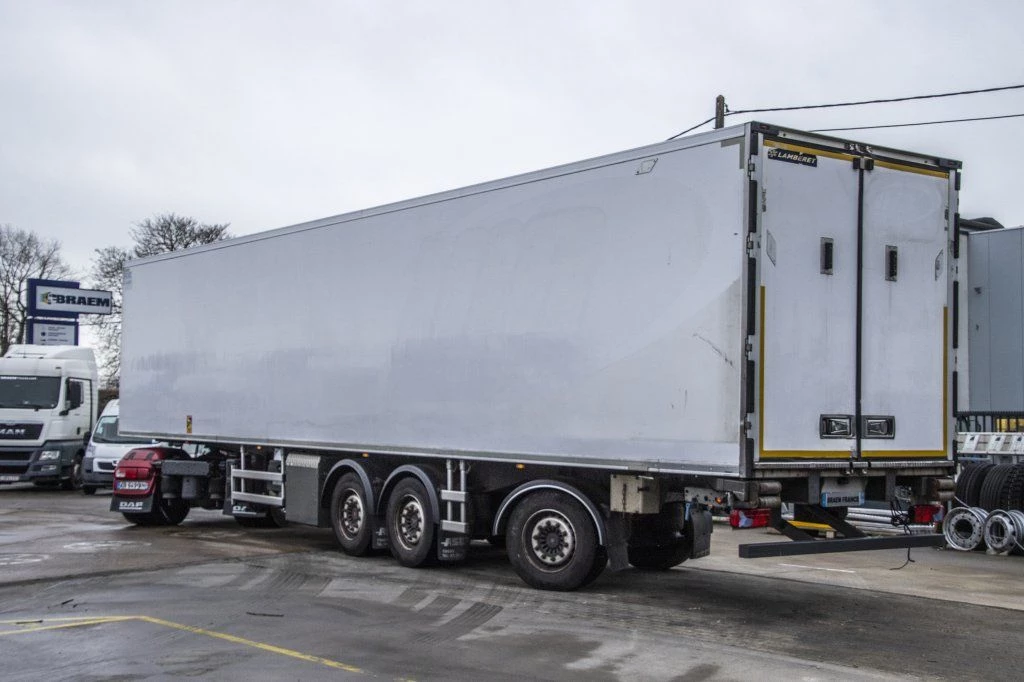 ASCA 2011 - CARRIER 1850 MT+CLOISON+ESS. DIRECT./STEERING/GELENKT immagine 2