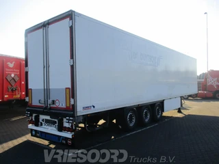 Schmitz Cargobull N/A SCB*S3B 2018 image 2 miniature