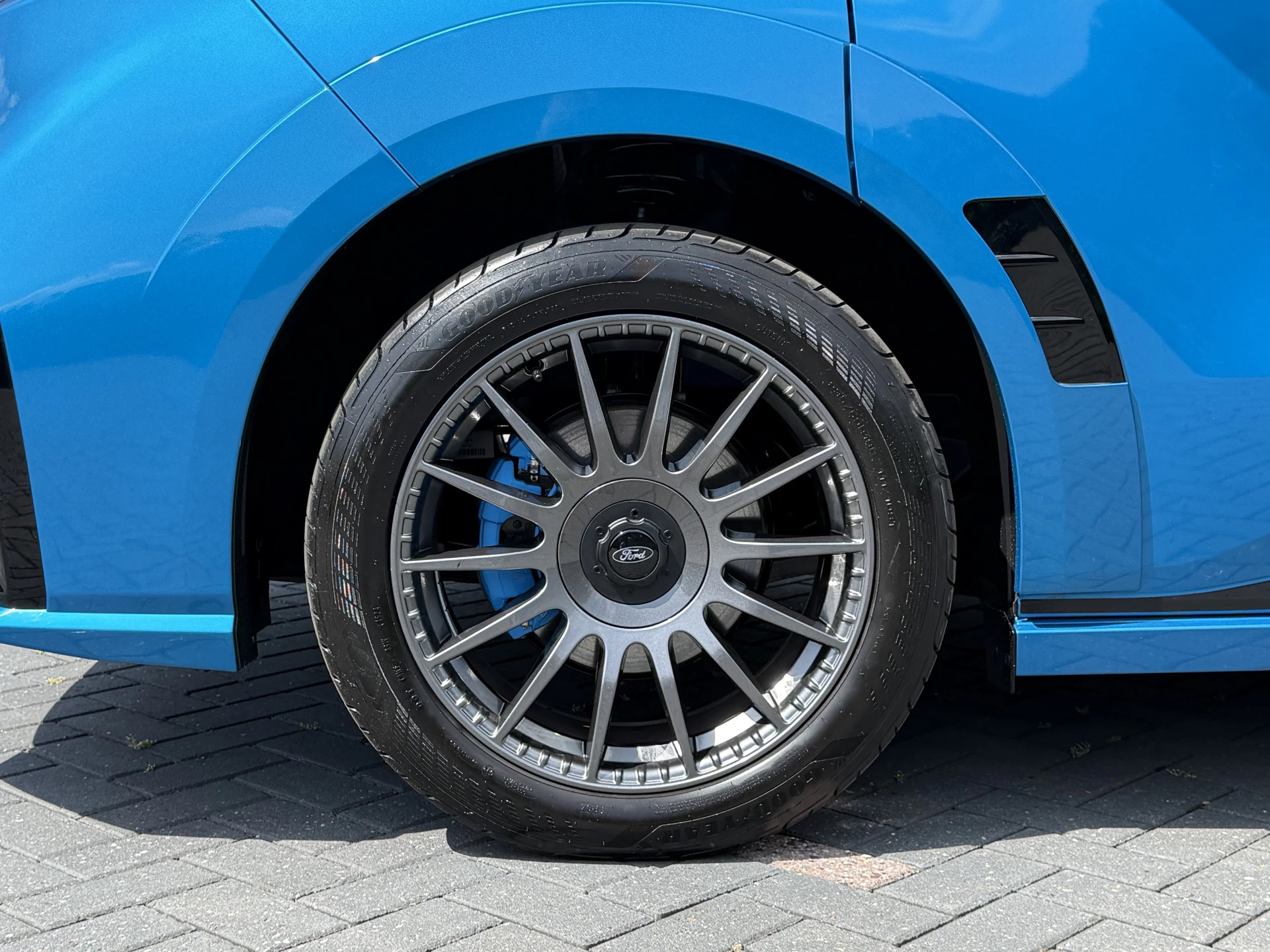 Ford E-Transit Custom 2025 - MS-RT 285 PK FULL ELECTRIC SPORT / L1H1 / DIGITAL AQUA BLUE METALLIC / REAR VIEUW / B&O SOUND SYSTEM / 19 INCH / LED / CAMERA obrázek 35