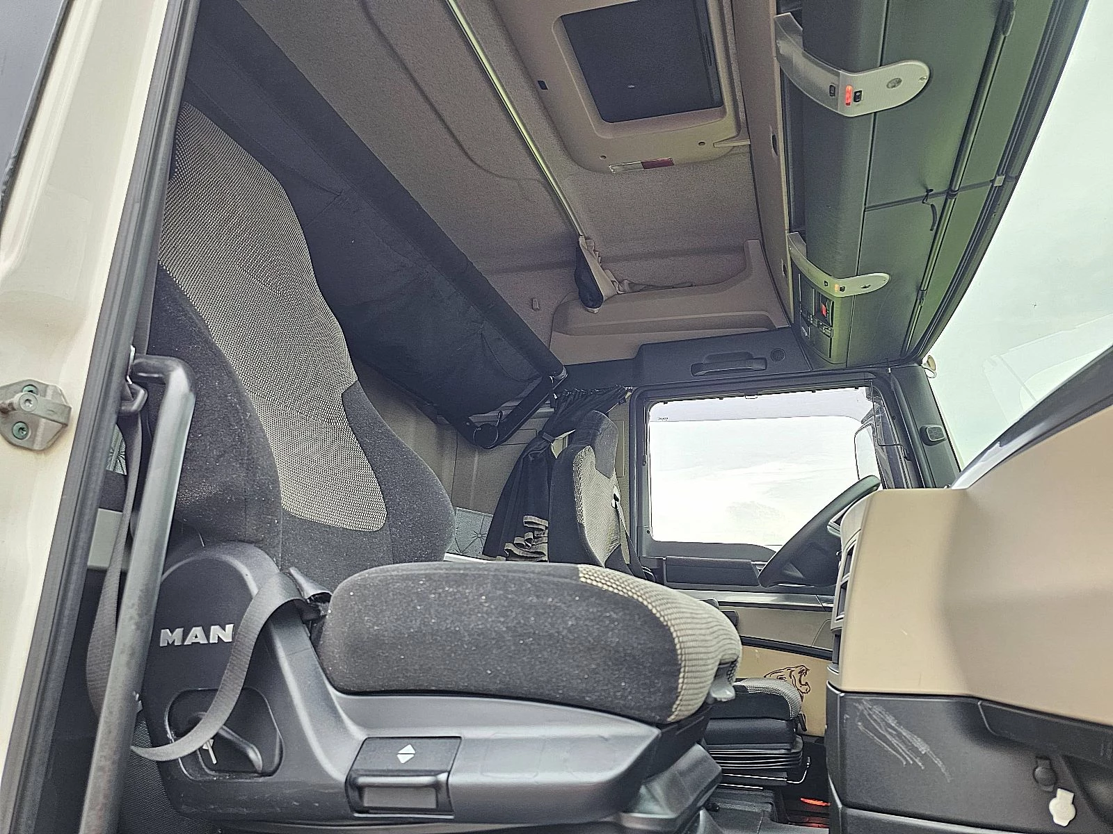 MAN TGX 2019 - 18.500 image 7