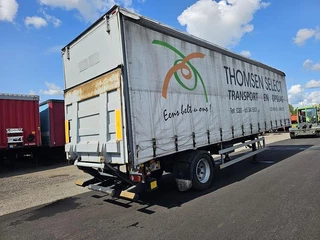 Fruehauf ONCRK 22-110A | STEERING AXLE |CURTAINSIDER TRAILER | LOADING LIFT| DUTCH TRAILER. 2001 - N/A obrazek 3
