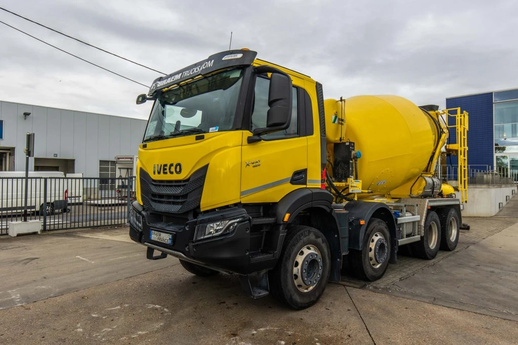Iveco X-Way 2023 - 420 + STETTER 9m3 afbeelding 1