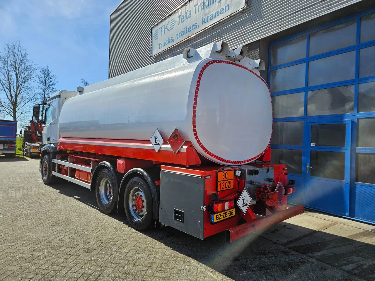 Mercedes-Benz Actros 2012 - 2842 6x2 ADR LAG 22.000 Liter 4 Comp. Apk imagen 5