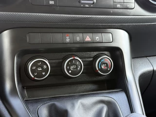 Mercedes-Benz Citan 2022 - 108 CDI / L1H1 / 1e EIG. / CAMERA / AIRCO / CRUISE / CARPLAY / ZEER NETJES! image 18
