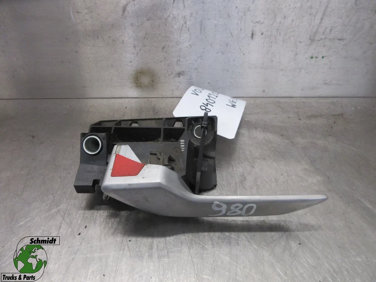 Volvo - 84012025 LINKS DEURLKINK BINNEN KANT FH 460 EURO 6 imagem 1