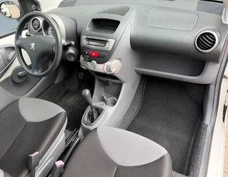 Peugeot 107 2010 - 1.0-12V XR bj.2010 Stuurbekr|Radio|Nette staat. obrazek 9