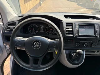 Volkswagen Transporter 2018 - 2.0 TDI L2 Comfortline 115PK AC PDC Carplay Schade image 10