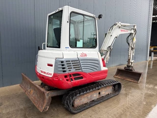 Takeuchi N/A 2010 - TB235 image 45