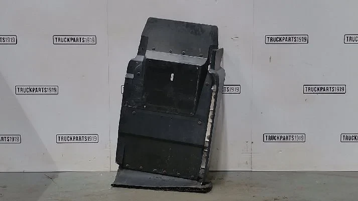 MAN - Body & Chassis Parts Spatbord voor Re. image 1