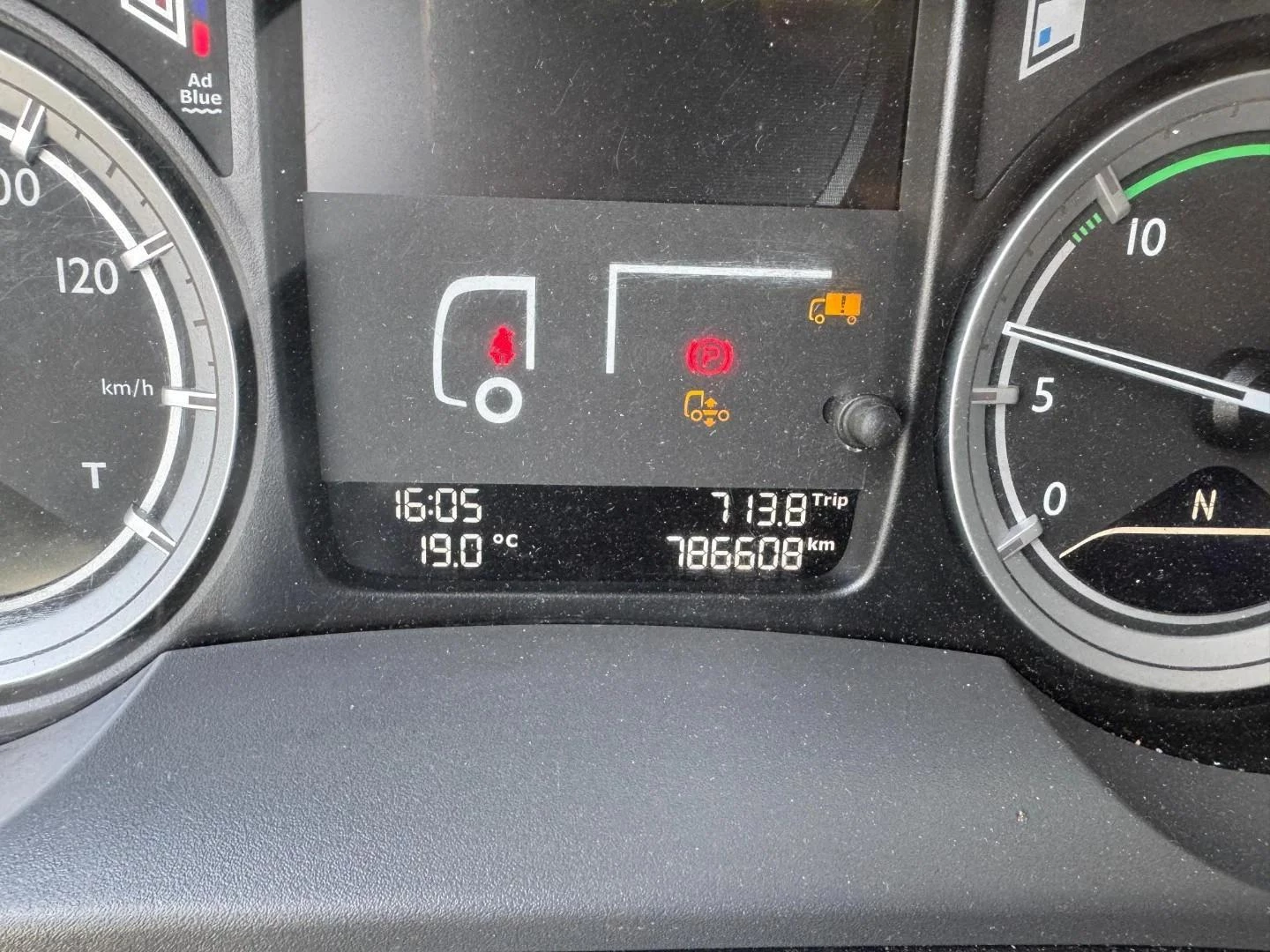 DAF CF 440 2015 image 21