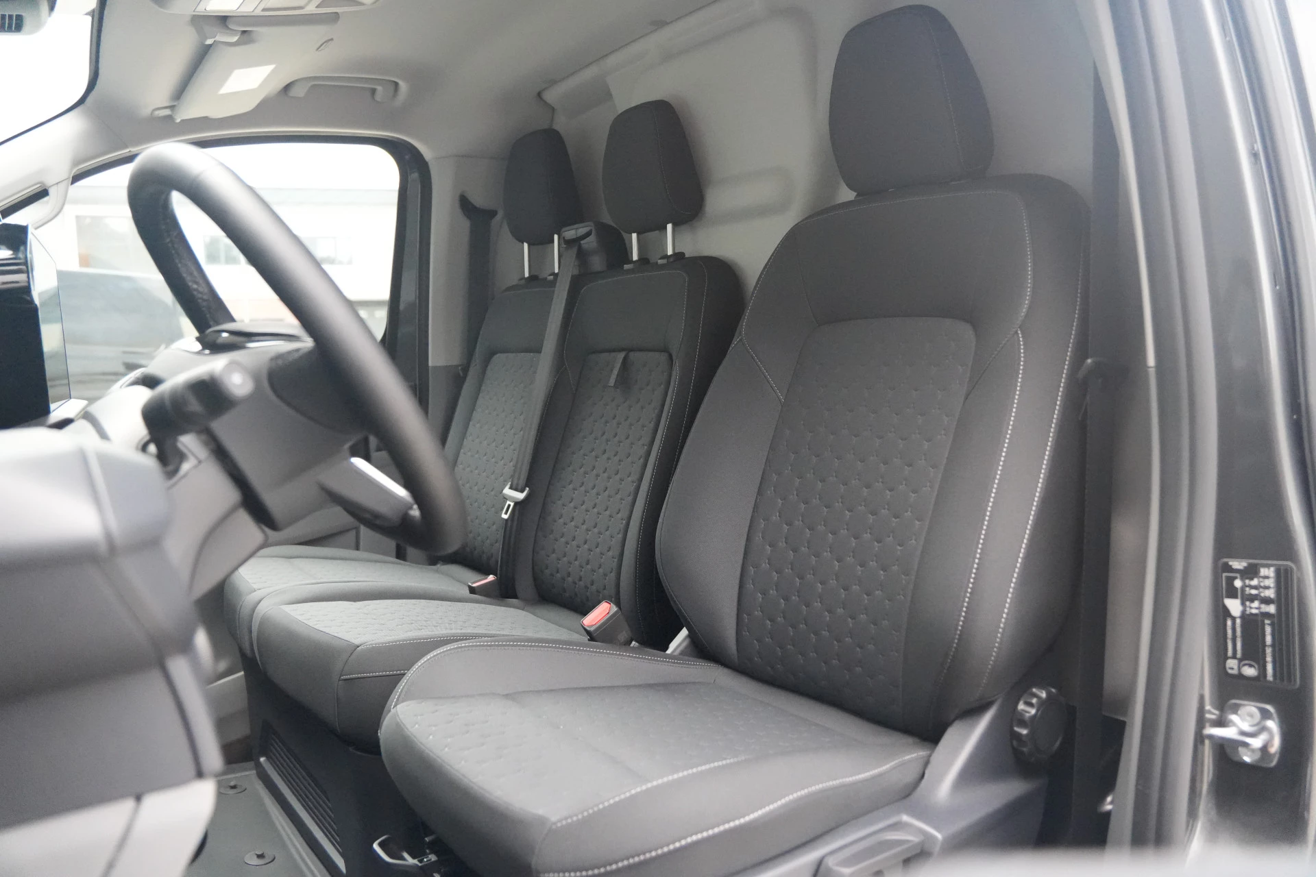 Ford E-Transit Custom 2026 - 340 L2H1 Limited 71 kWh 218pk - AGR Bestuurdersstoel - Trekhaak - ACC - B&O - Navi - Stoel/Stuurverwarming - 360 Camera - Blindspot - Rijklaar Bild 19