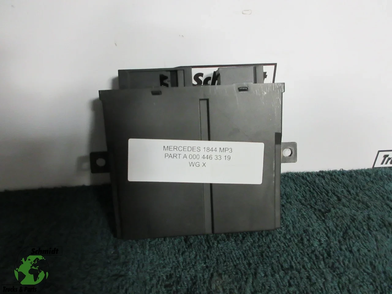 Mercedes-Benz - A 000 446 33 19 MERCEDES 1844 MP 3 EURO 5 MODULEN afbeelding 1