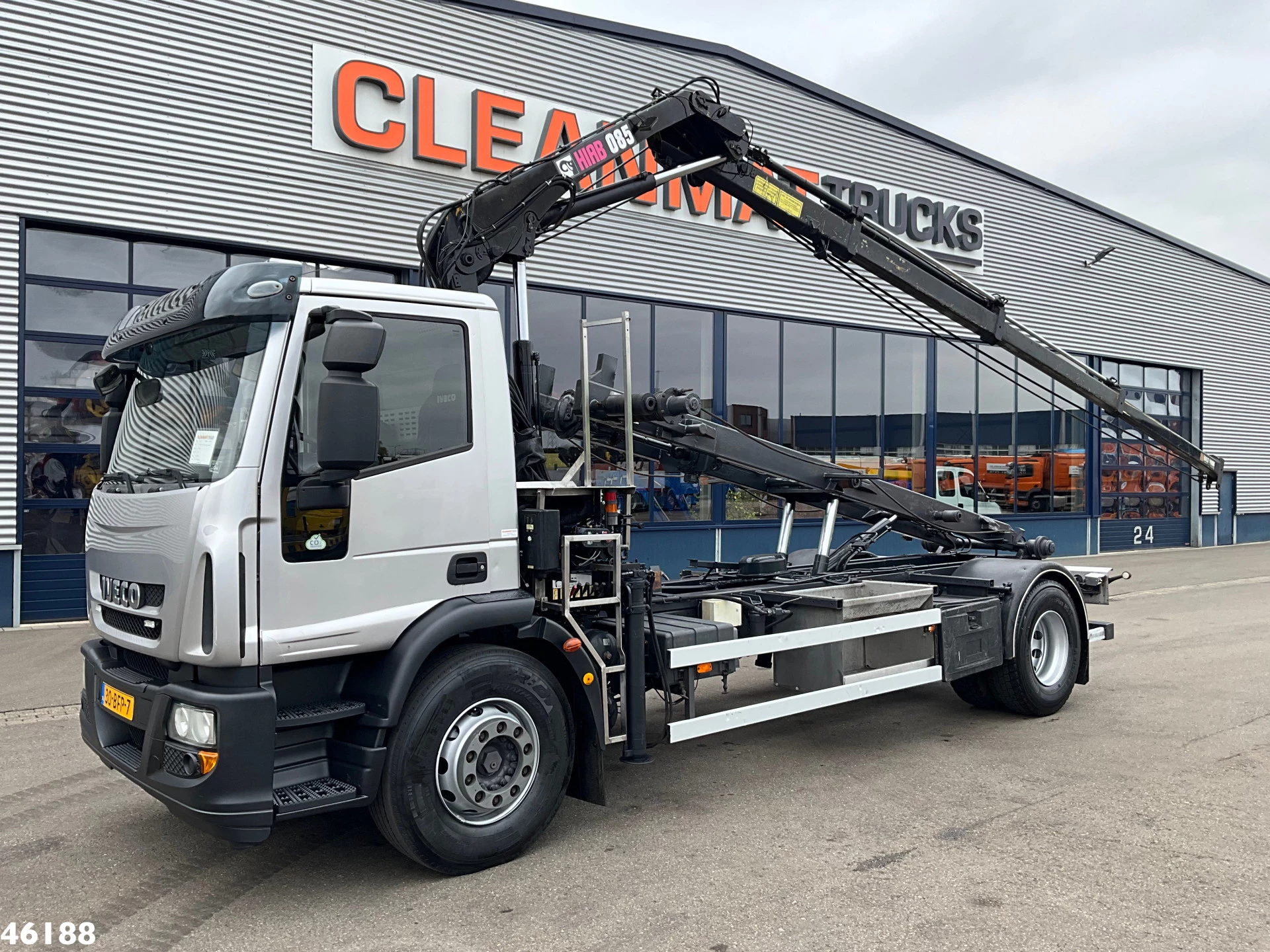 Iveco Eurocargo 2014 - ML19EL28 Hiab 8 Tonmeter laadkraan afbeelding 1
